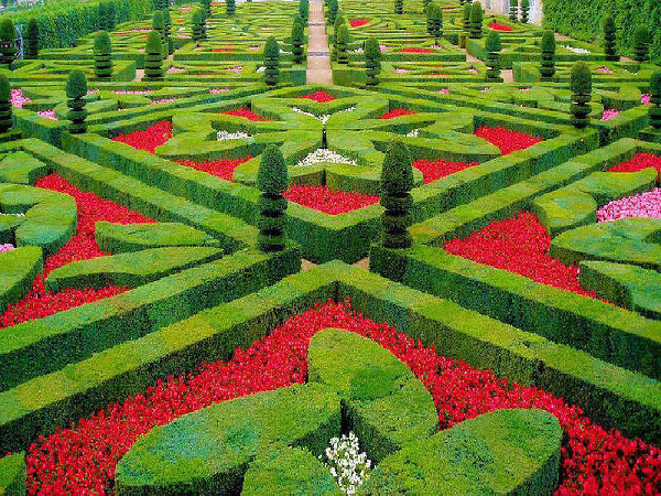 plantas jardim classico:Jardim geométrico, estilo europeu, que embeleza o exterior do plantas jardim classico:Jardim geométrico, estilo europeu, que embeleza o exterior do